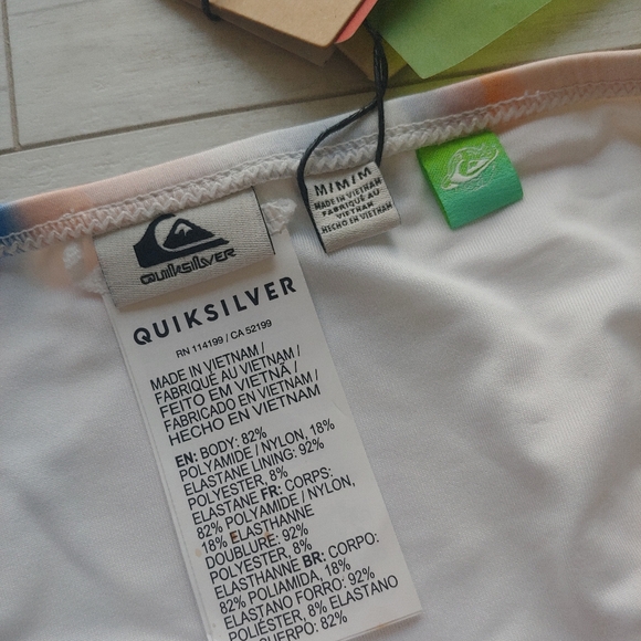 QUIKSILVER NEW Classic Cheeky Bikini Bottoms Marlin Tie-Dye Stripe - Picture 10 of 11